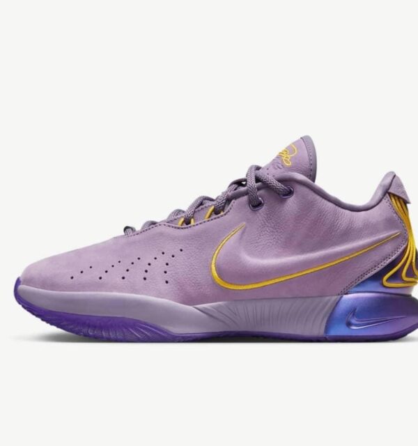 Nike LeBron 21 Violet