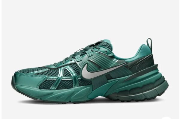 Nike V2K Run Green