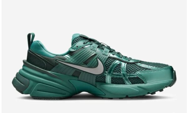Nike V2K Run Green